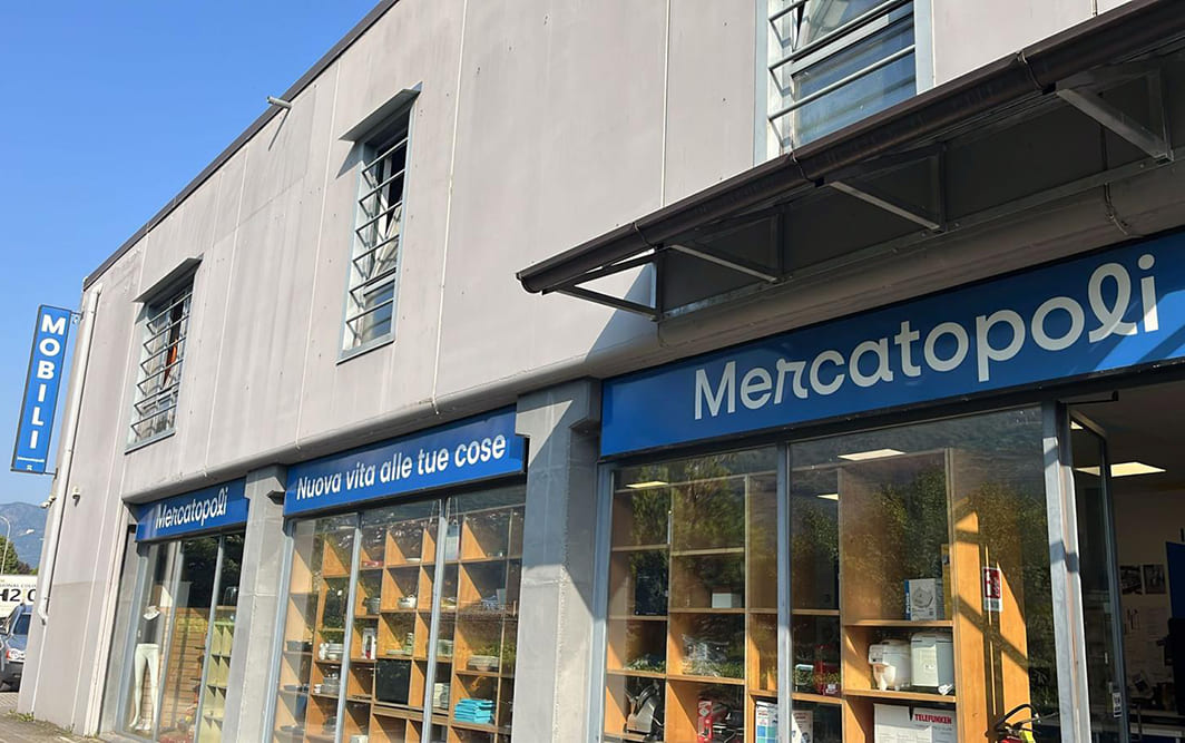Esterno negozio Mercatopoli